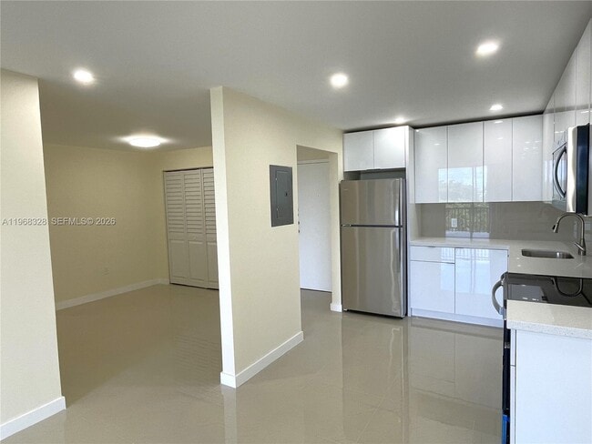 Photo - 16851 NE 23rd Ave Unit B-521