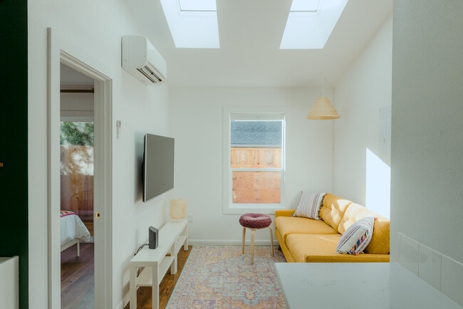 Photo - 3536 NE Rodney Ave Unit B