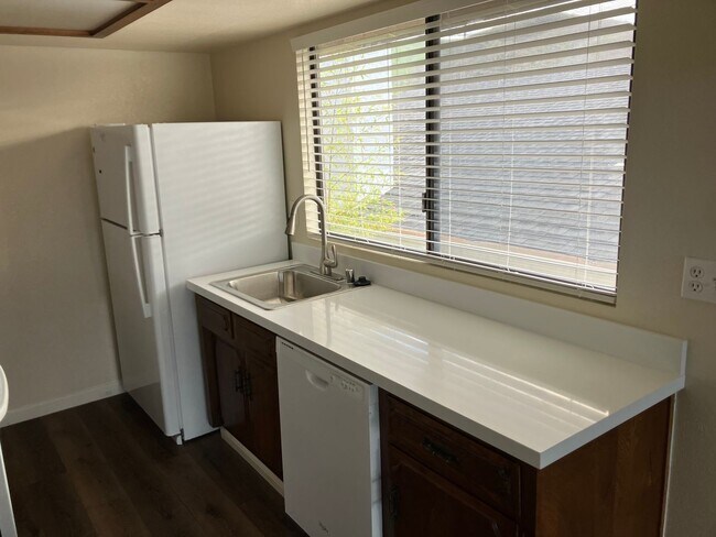 Photo - 173 Birch Ave Unit A