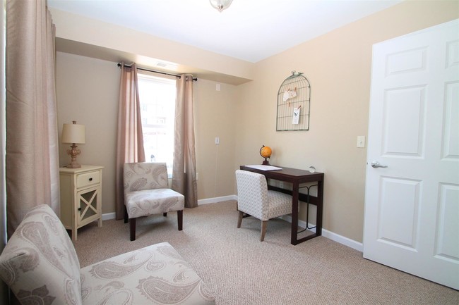 Photo - Fayebrooke on Maple