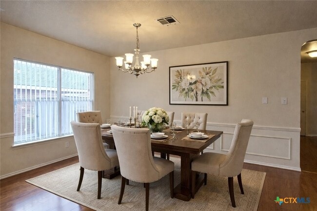 Photo - 514 Prospector Trl