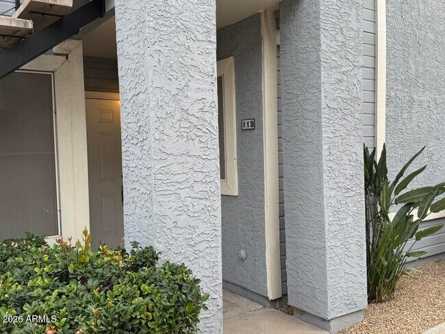 Photo - 2910 W Marconi Ave Unidad 119