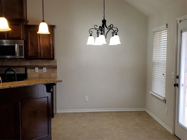 Photo - 16113 Juliet Dr