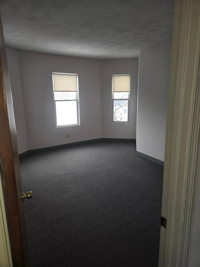 800 Broadway St
