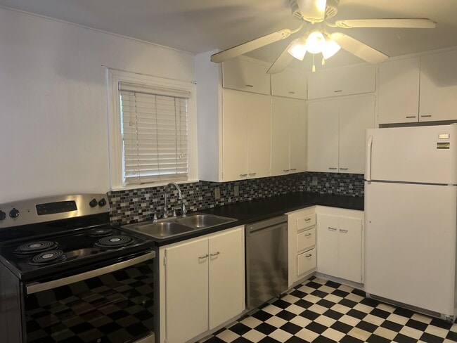 Photo - 2504 22nd St