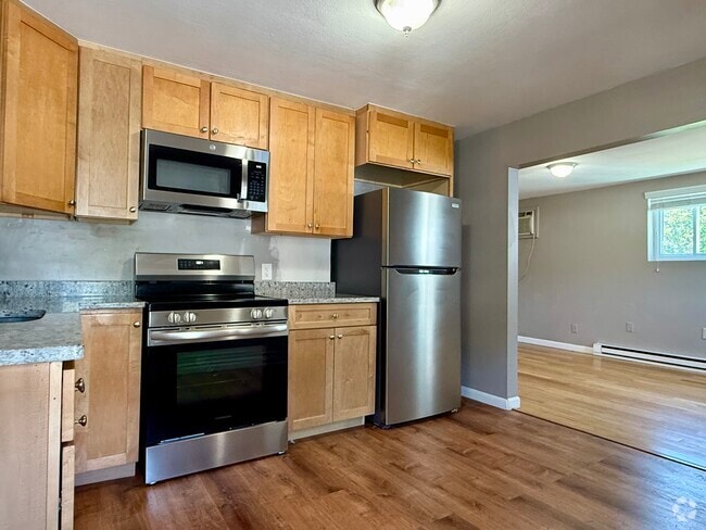 Building Photo - 63 3rd Ave Unit Apt. 3