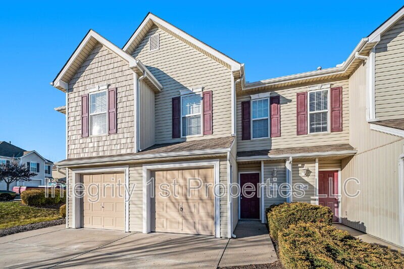 Photo - 9102-9108 N Helena Ave Townhome