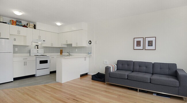 Photo - Breakers Unit 00503