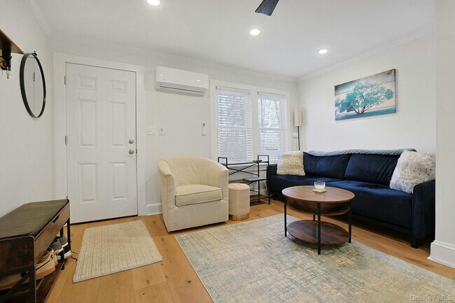 Photo - 32 School St Unidad A