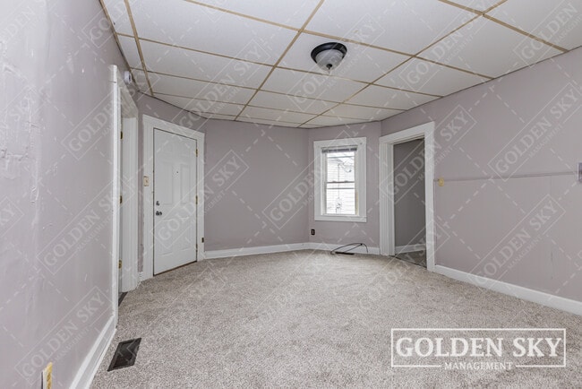 230 Kinsey St Unit 2