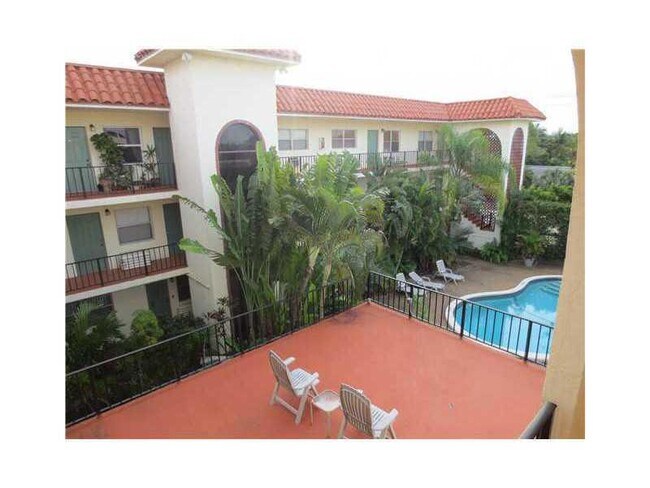 Photo - 1100 NE 9th Ave Unit 103