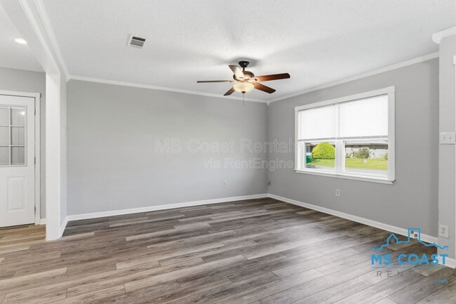 Photo - 609 Temple Dr