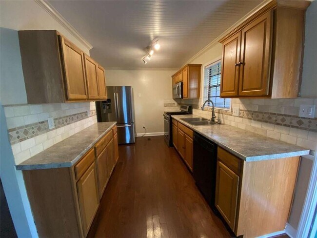 Photo - 550 Carithers Rd