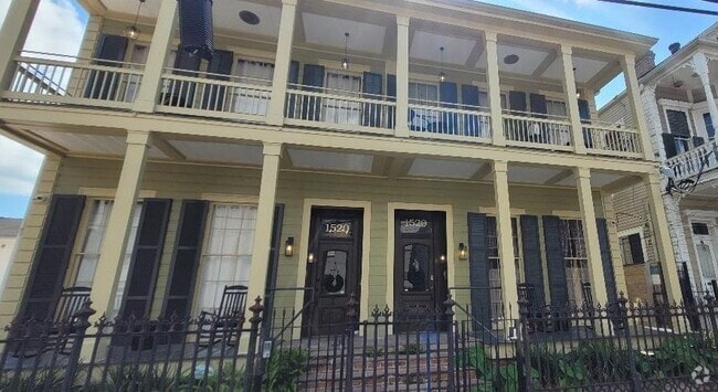 Building Photo - 1520 St Mary St Rental