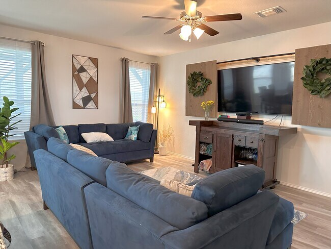 Photo - 2218 Wigeon Way