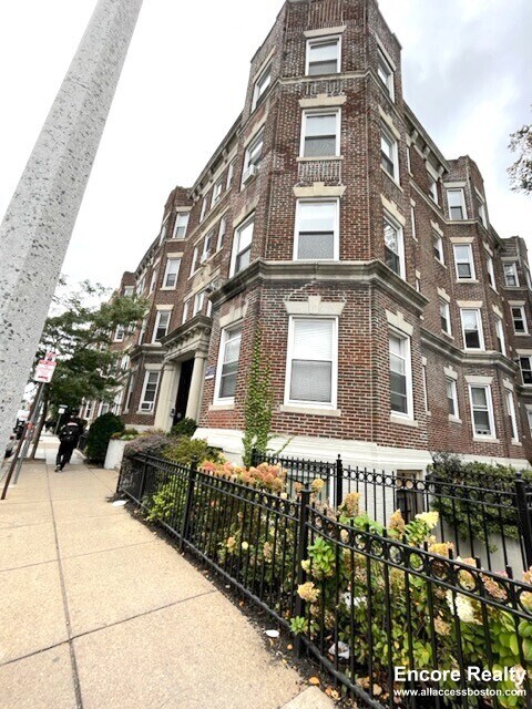 Photo - 112 Jersey St