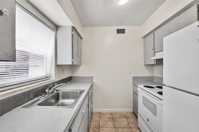 Building Photo - 2241 NW 59th Terrace Unit 001