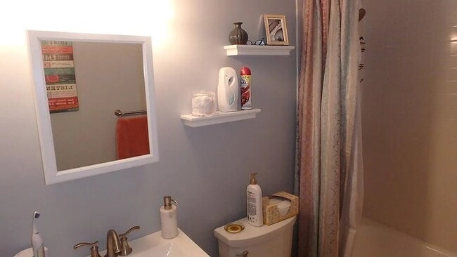 Photo - 4 Post Oak Ln Unit 14