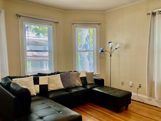 Photo - 230 Callender St Unit 2