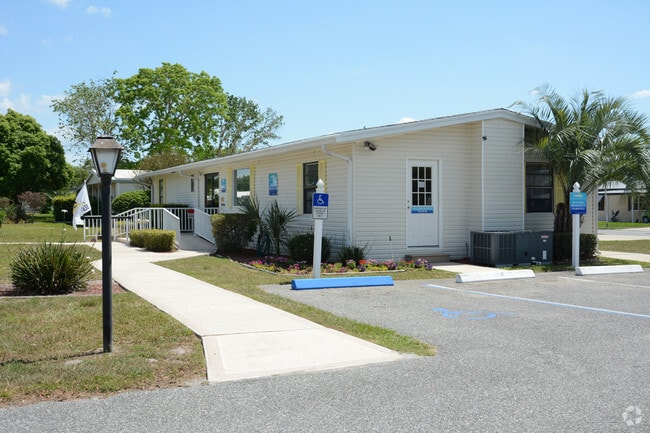 Photo - Sunlake Estates