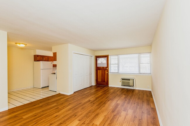 Photo - 7406 Randolph St.