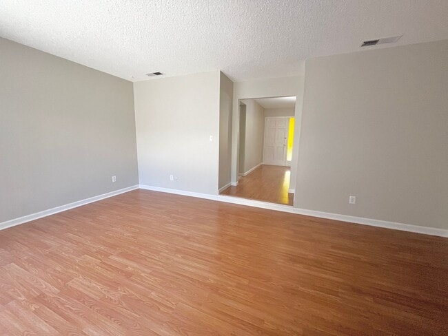 6500 Harmon Dr Unit 311
