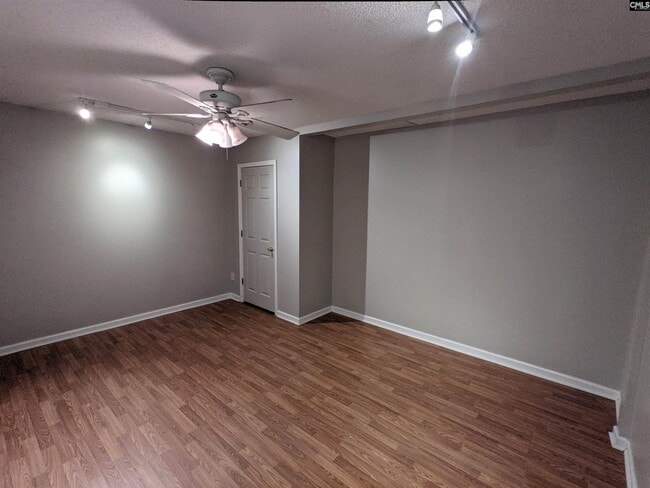 Photo - 1071 Sandy Cir