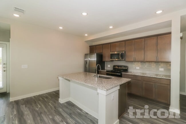 Photo - 529 Raglands Rd