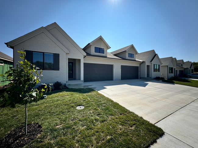 Building Photo - 1413 SW Winthrop Dr Rental