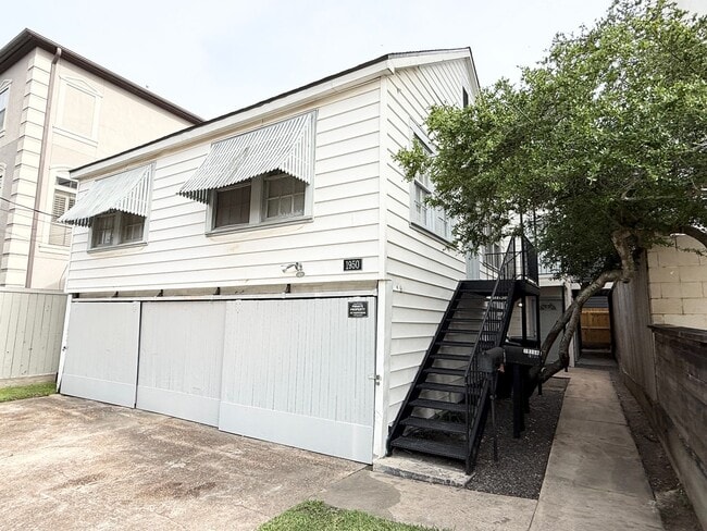 MORS (1950 VERMONT) - MORS (1950 VERMONT) Apartment Unit VERC