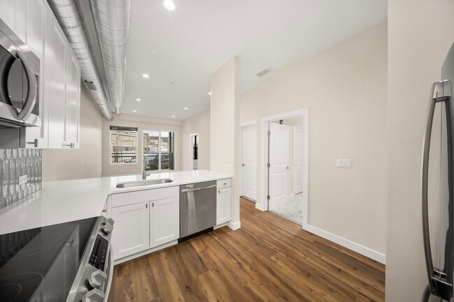 Photo - 3727 Sunnyside Ave Unit 103