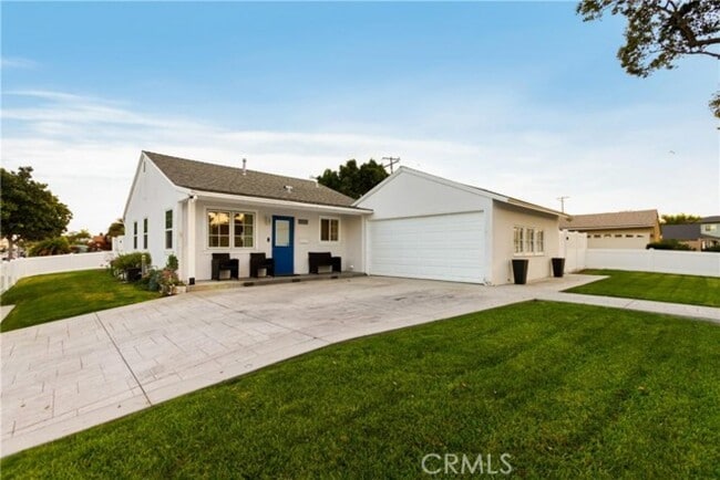 Building Photo - 14709 Bodger Ave