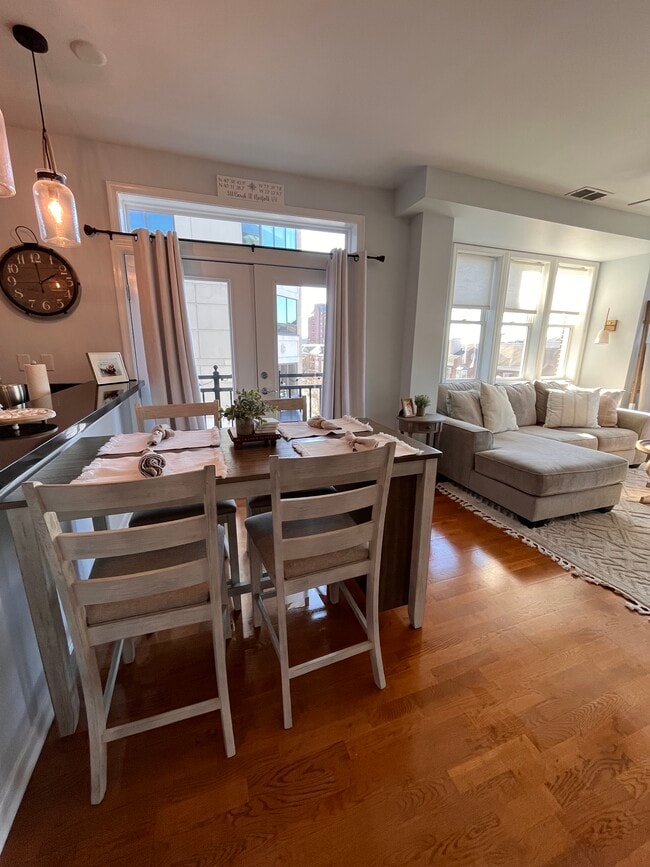 Photo - 388 Boush St Unit 323