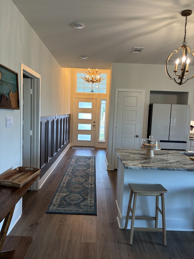 Photo - 1912 Eliel Ln