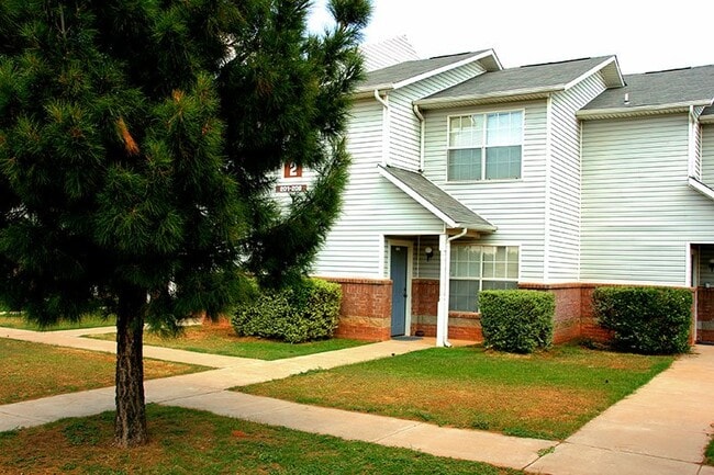 Building Photo - 3033 W Lake Rd Unit #3033