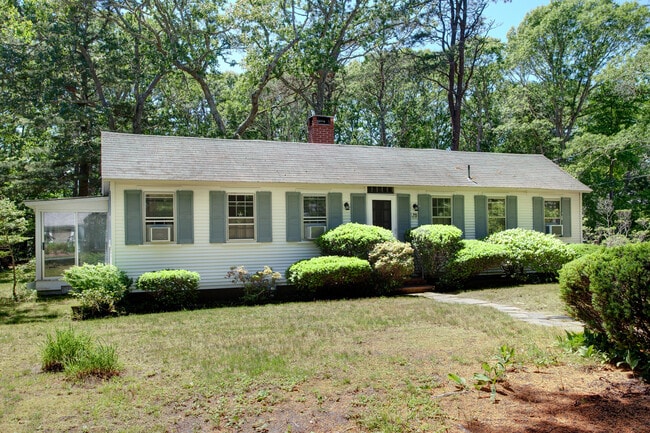 Photo - 215 Scudder Rd Casa
