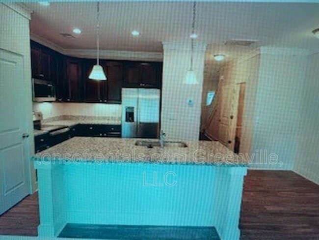 Photo - 108 Bluet Ln