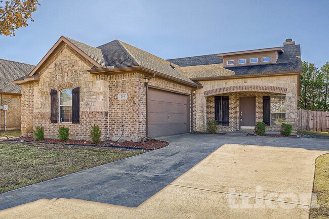 Photo - 214 Bob White Dr