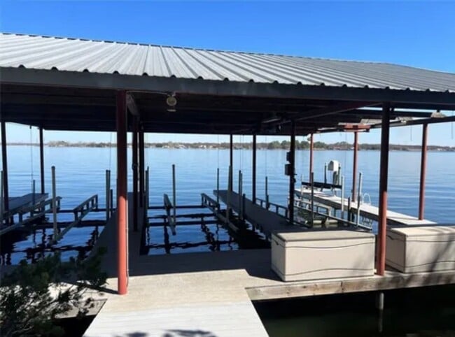 Photo - 7109 Lake Village Ct