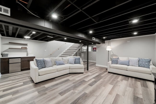 Photo - 5641 W 64th St Unidad ID1244925P