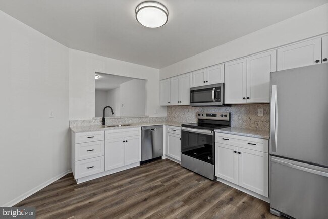 Photo - 6160 Majors Ln