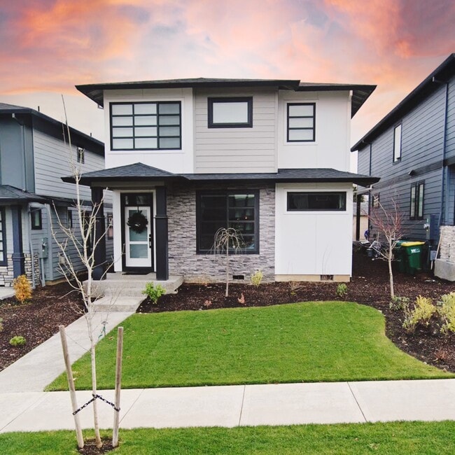 Building Photo - 1118 SW Dottie Ct