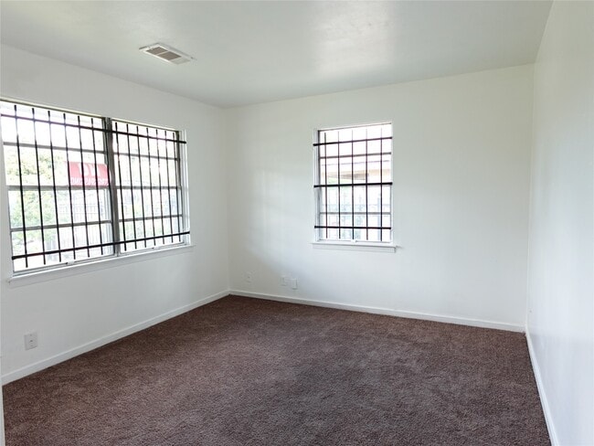 Photo - 8022 Woodlyn Rd