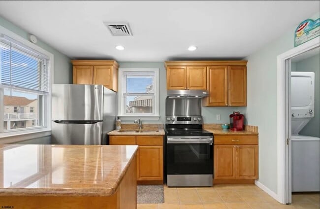 Photo - 303 N Wilson Ave Unit B