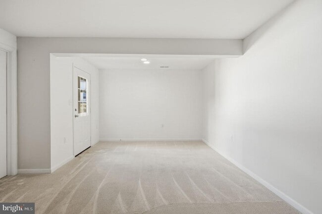 Photo - 43 Cecily Way