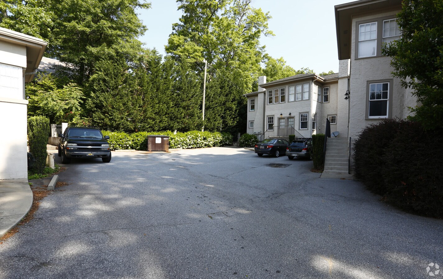 Photo - Prevost Apartments