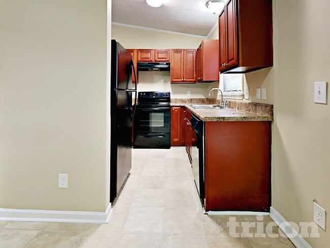 Photo - 4185 Bradley Dr SW