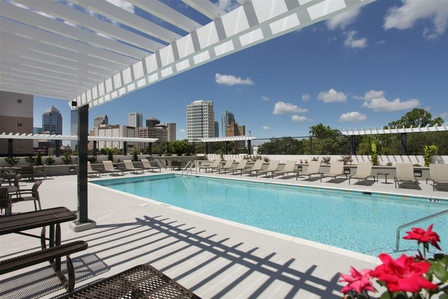 Photo - The Trio at Encore