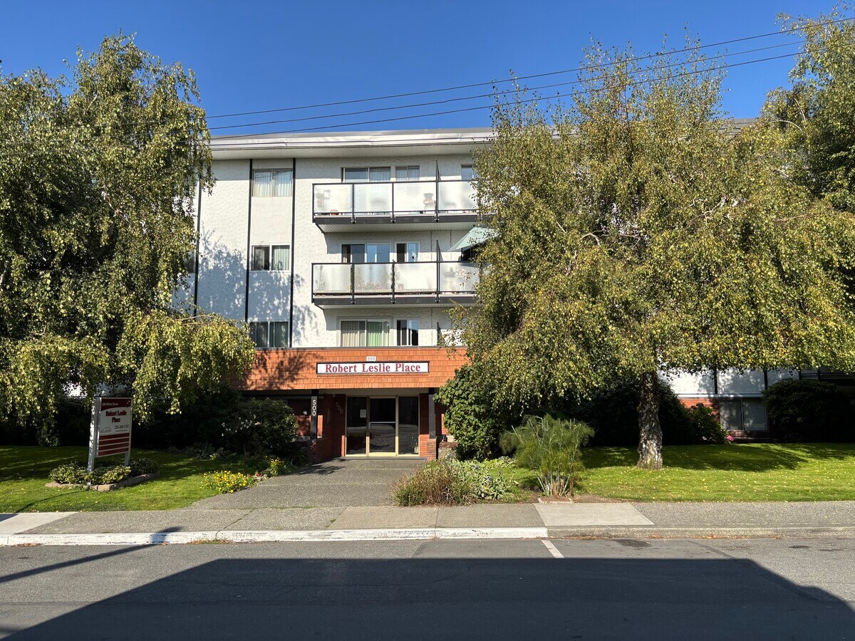 Photo - Robert Leslie Place