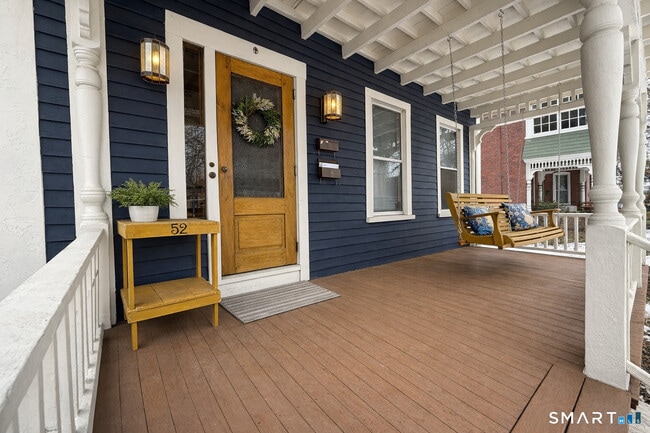 Building Photo - 52 Sherman St